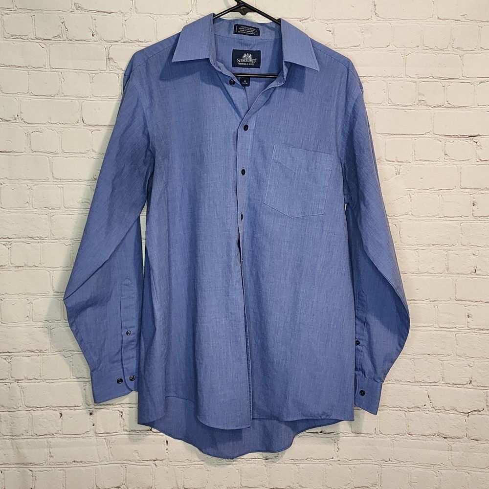 Men's Stafford button down longsleeve shirt, size Medium